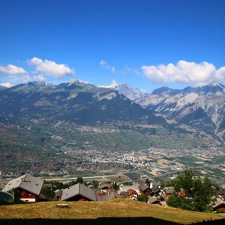 Cozy With Valley Views *