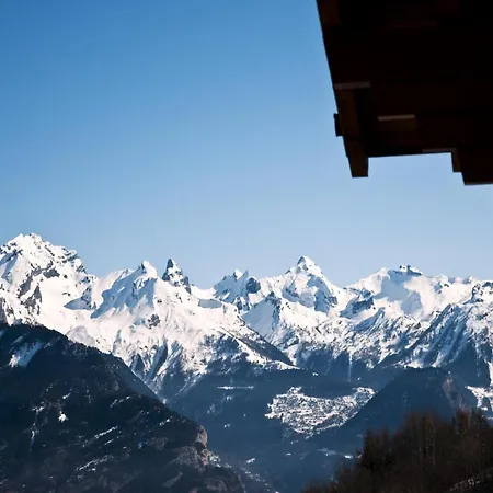 Cozy With Valley Views